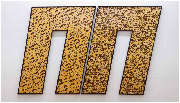 Article_Photo_BernarVenet_Double-leaning-gold