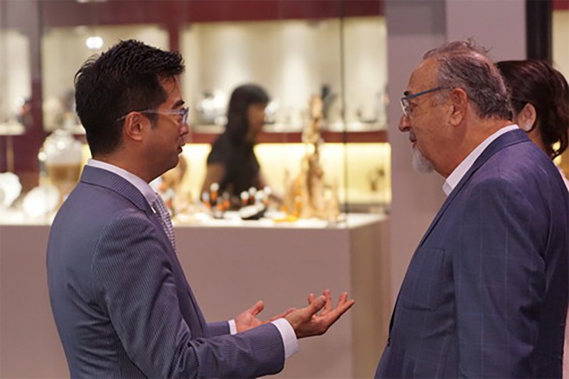 INTERVIEW WITH ANDY HEI – DIRECTOR OF FINE ART ASIA